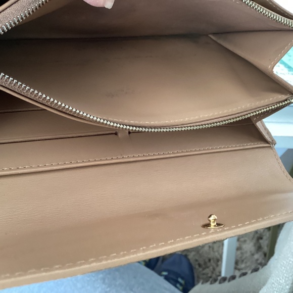 Louis Vuitton Vernis Tan Sarah Wallet - Picture 8 of 8